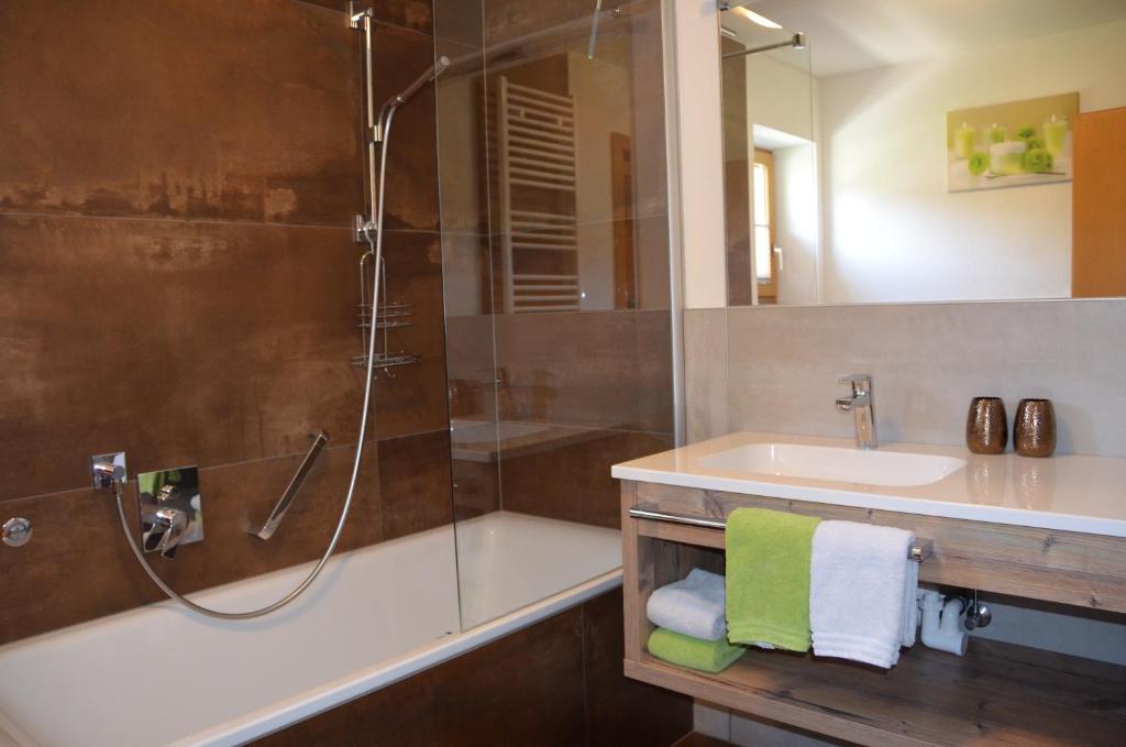 Kúpeľňa v ubytovaní Appartements Gadenstätter