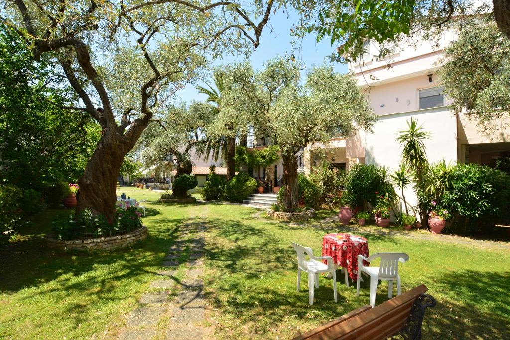 Zahrada ubytování Villa Eden