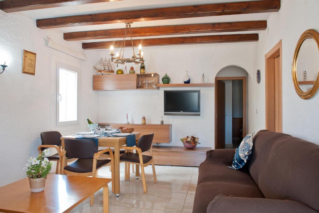 Villa Sandra (Spanje L Escala) - Booking.com