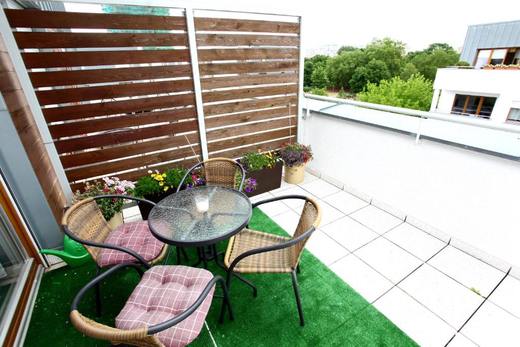 Balkon lub taras w obiekcie Apartamenty Platan - visitopl