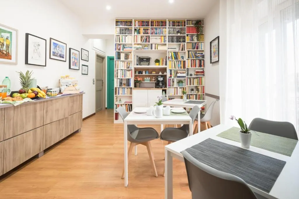 Starnone Bed&Book, Napoli, Italia
