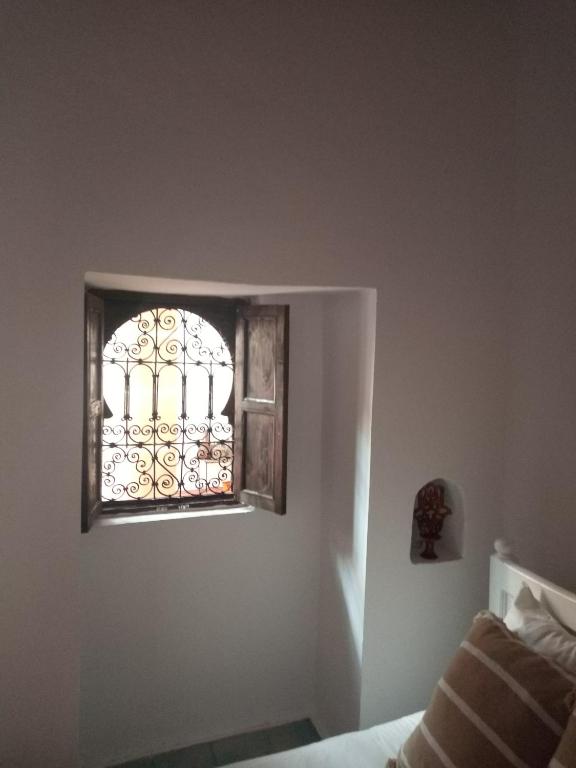 Postel nebo postele na pokoji v ubytování Riad Etoile De Mogador