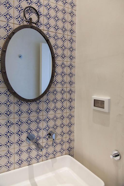 Ванная комната в Astarte Luxury Apartments
