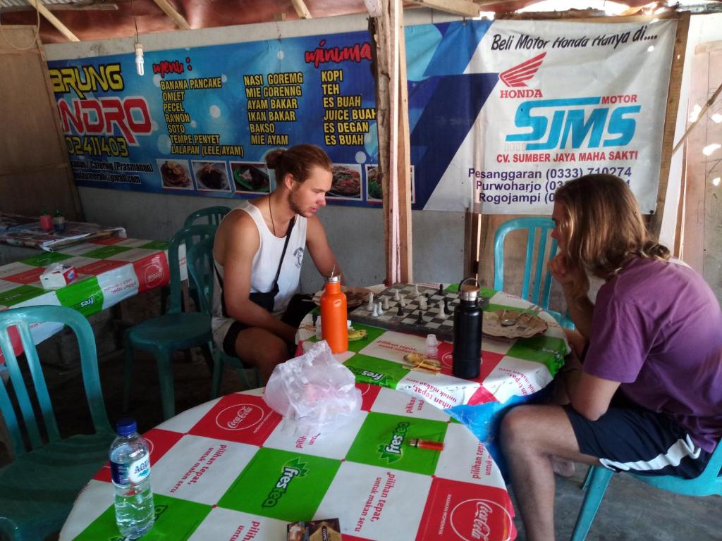Nápoje v ubytování HENDRO'S SURF CAMP Pulau merah