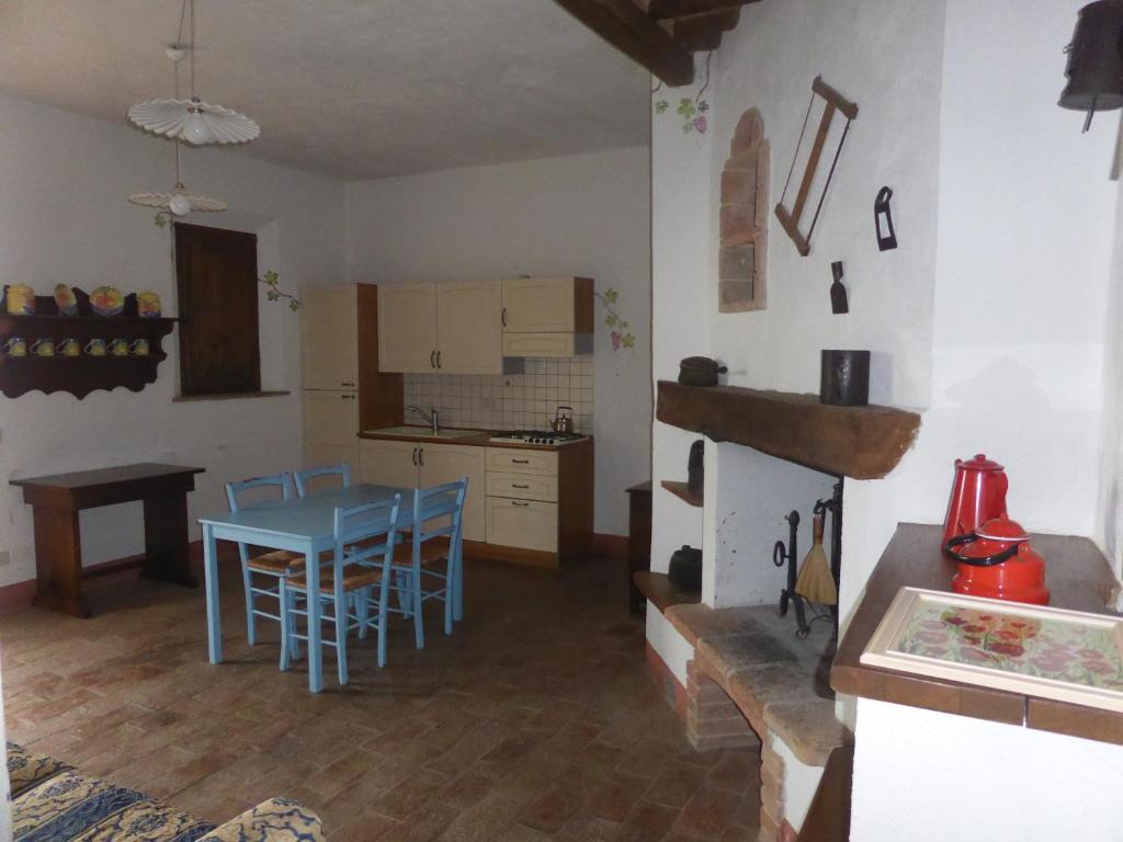 Kuchyň nebo kuchyňský kout v ubytování Agriturismo Le Tre Pietre - Podere nel Chianti