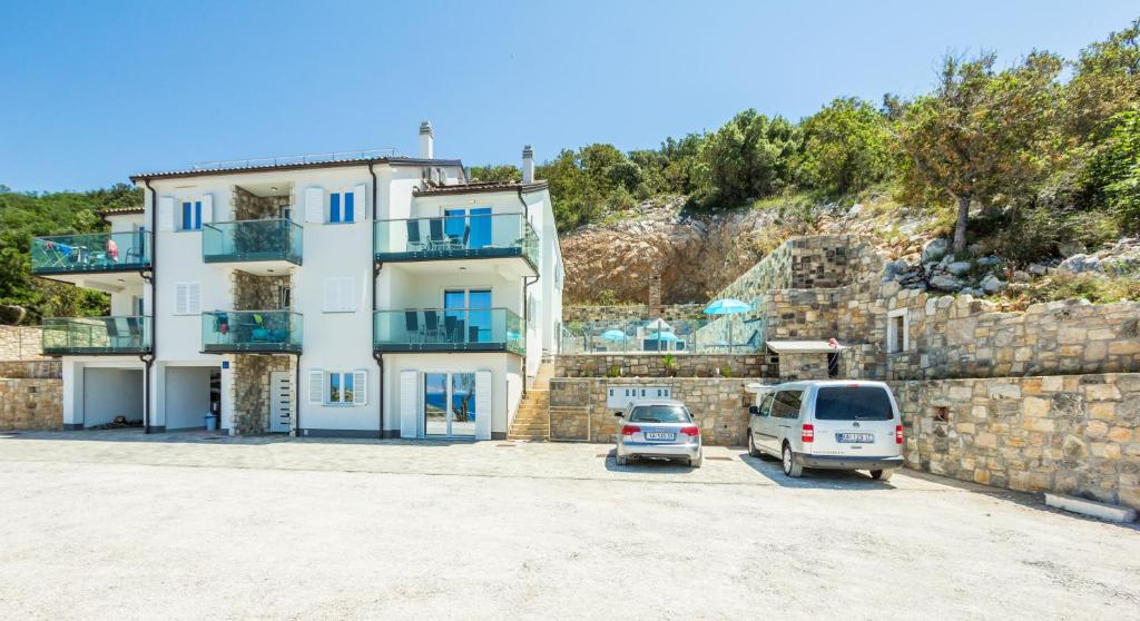 Budova, v ktorej sa apartmán nachádza