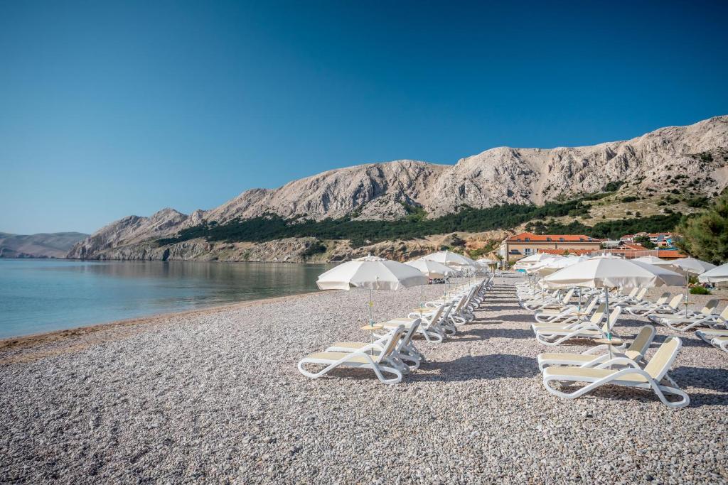 Booking.com: Baška Beach Camping Resort by Valamar , Baška, Kroatien - 247  Gästebewertungen . Buchen Sie jetzt Ihr Hotel!