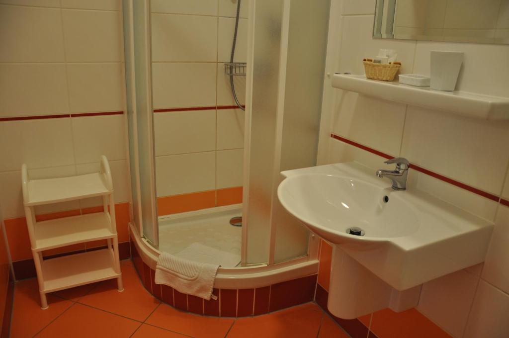 Łazienka w obiekcie Hotel Dar