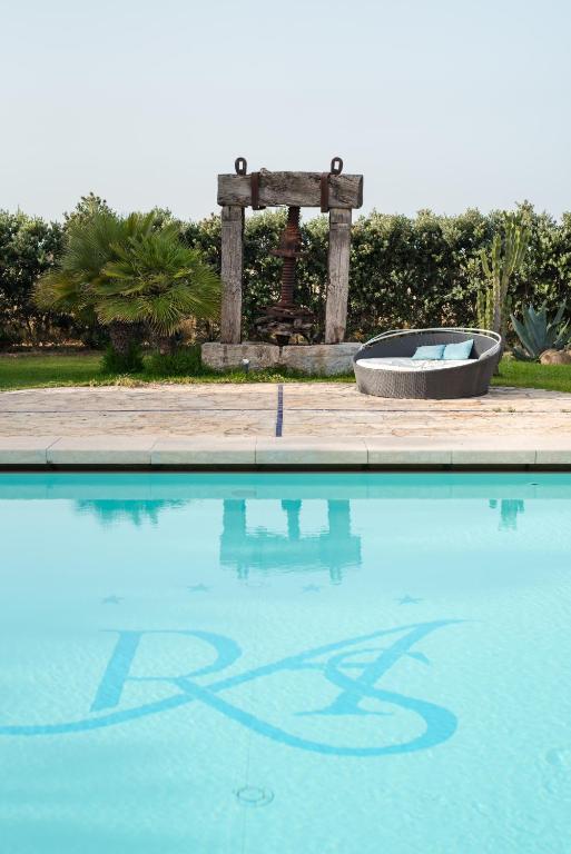 The swimming pool at or close to Relais Antiche Saline