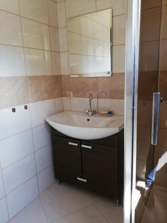 Kúpeľňa v ubytovaní Kaszubska Dolina Pięciu Stawów