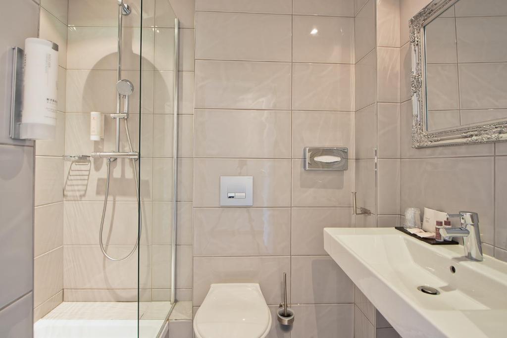 Hotel La Villa Nice Victor Hugo - Resim 32