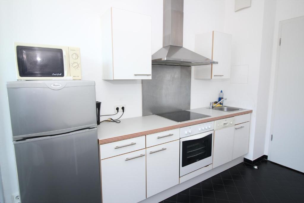 Kaiser Apartments - Appartamento Con Due Camere Da Letto Con Balcone