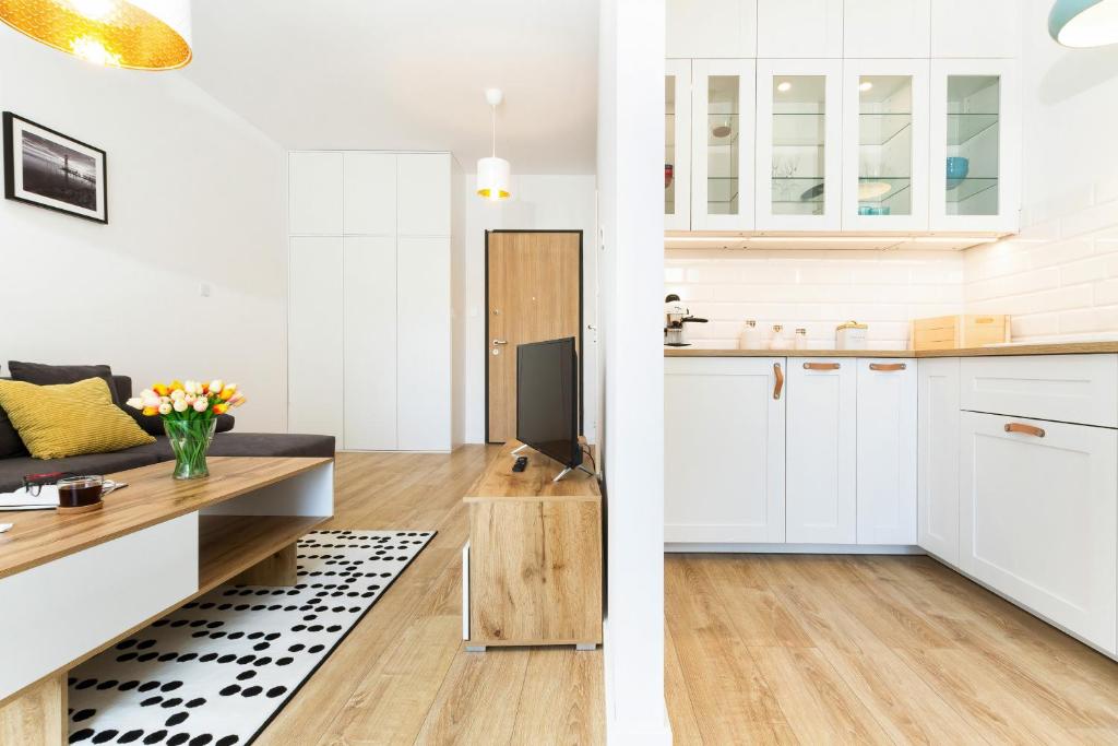 Kuchyňa alebo kuchynka v ubytovaní Apartments Zajezdnia Wrzeszcz Gdańsk Grudziądzka by Noclegi Renters