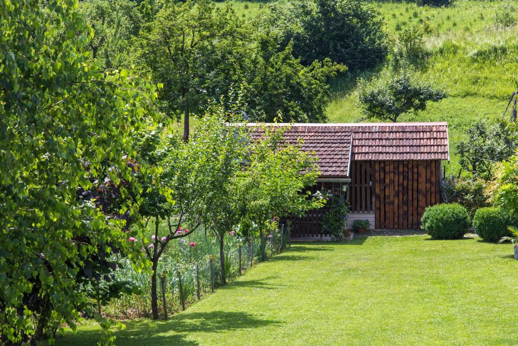 Zahrada ubytování Breza Guesthouse