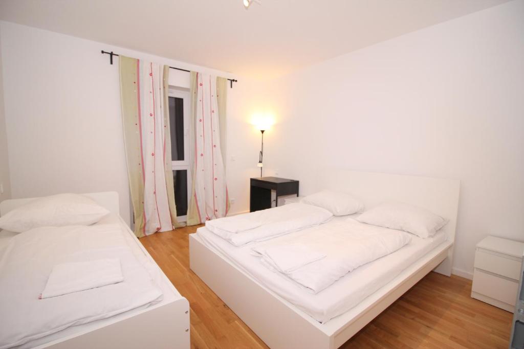 Kaiser Apartments - Appartamento Con Due Camere Da Letto Con Balcone