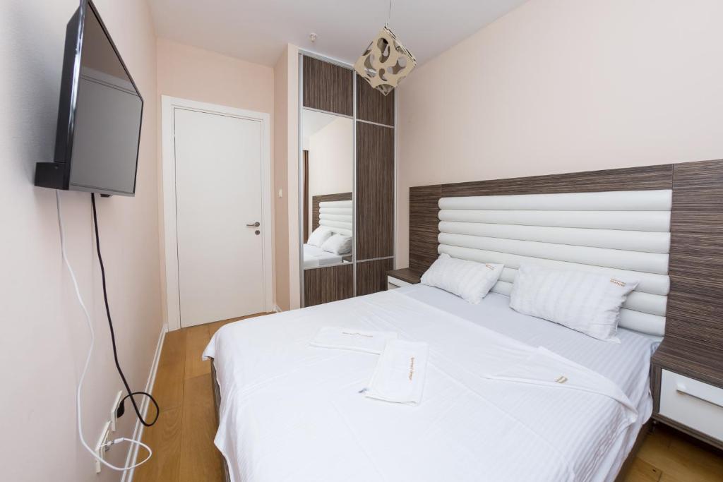 Apartments Menuet - 8