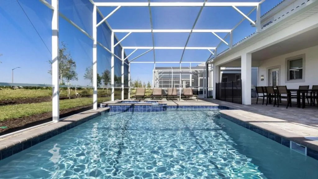 Champions Gate 8 Bedrooms Luxury Villa with Private Pool- 8815IC, Davenport, Statele Unite ale Americii