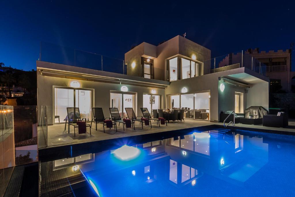 Villa Blanca (Spanje Salobreña) - Booking.com