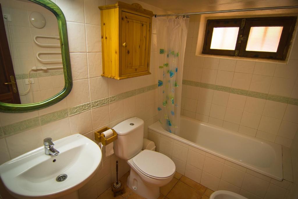 Koupelna v ubytování Casa Rural Los Patos