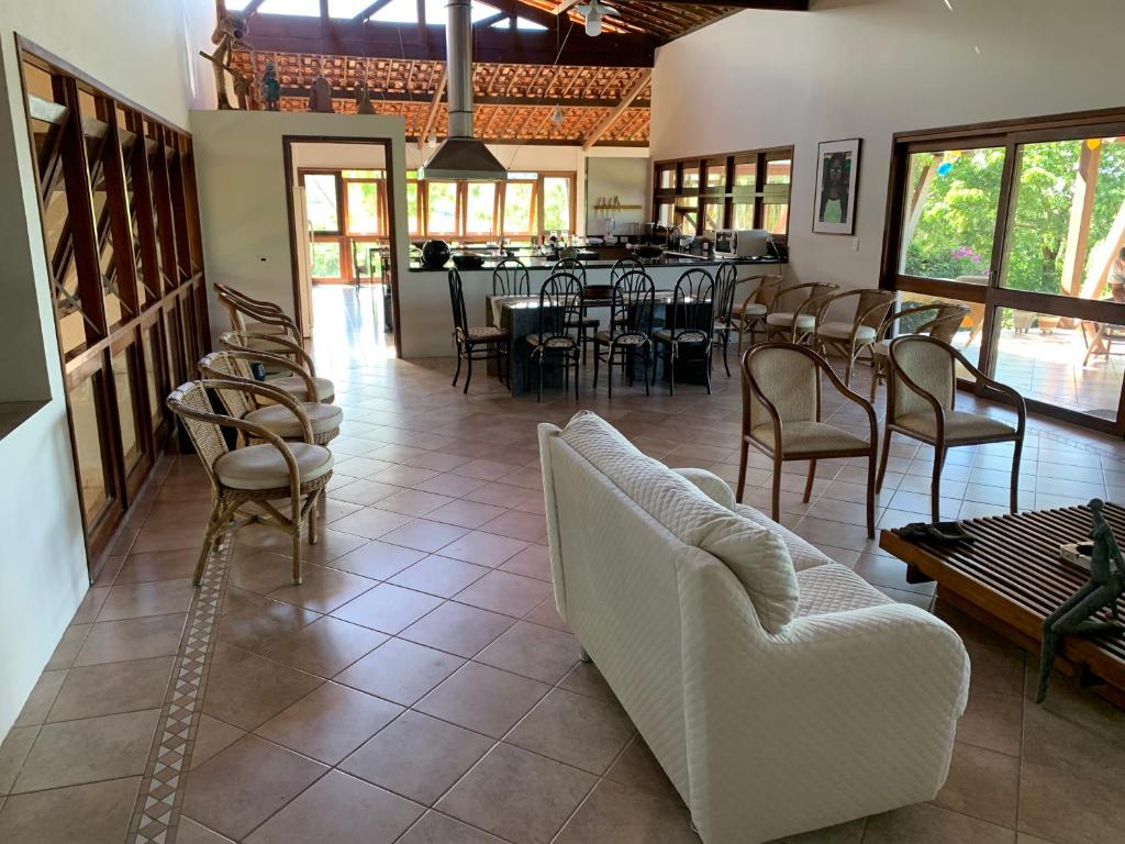  Luxuosa Casa de 600m2 na Serra