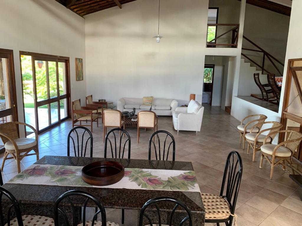  Luxuosa Casa de 600m2 na Serra