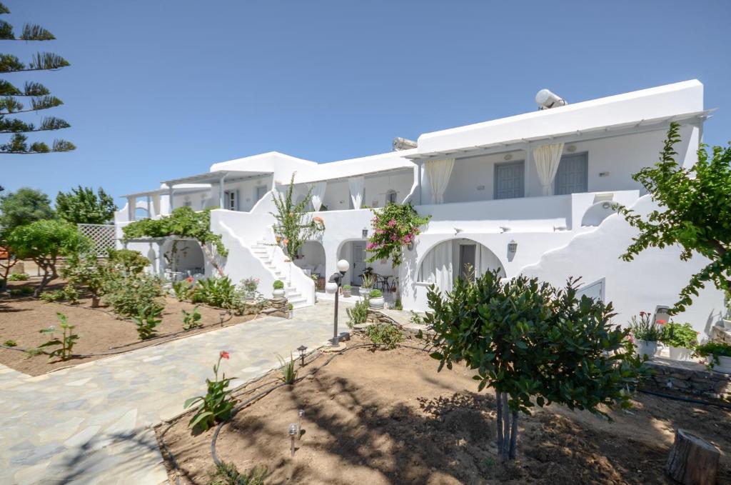 a view of the villas from the garden at Maroussa Studios in Agia Anna Naxos
