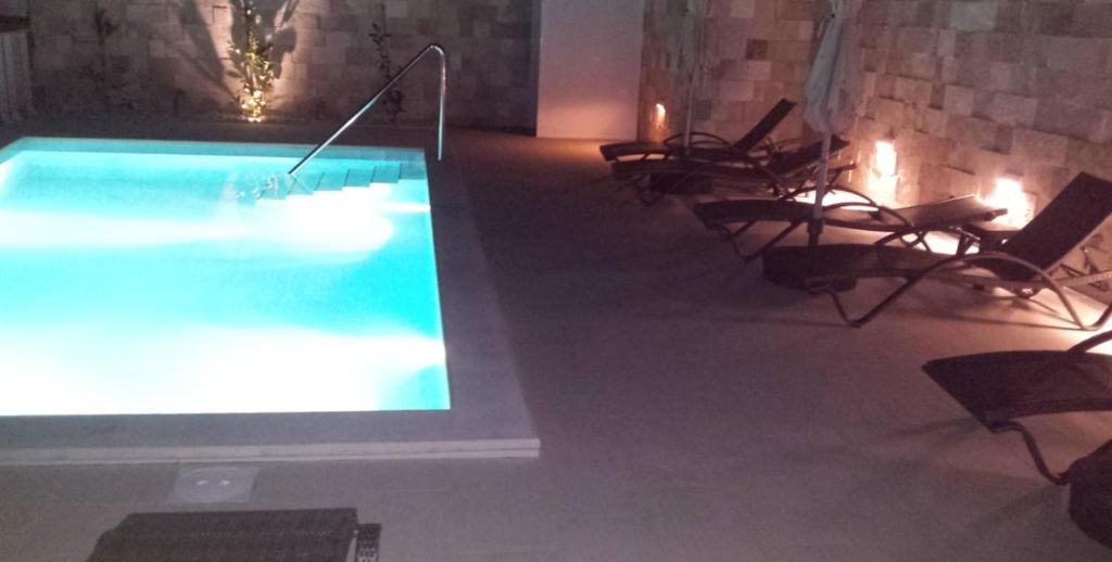 Bazén v ubytovaní Marlin Apartments alebo v jeho blízkosti