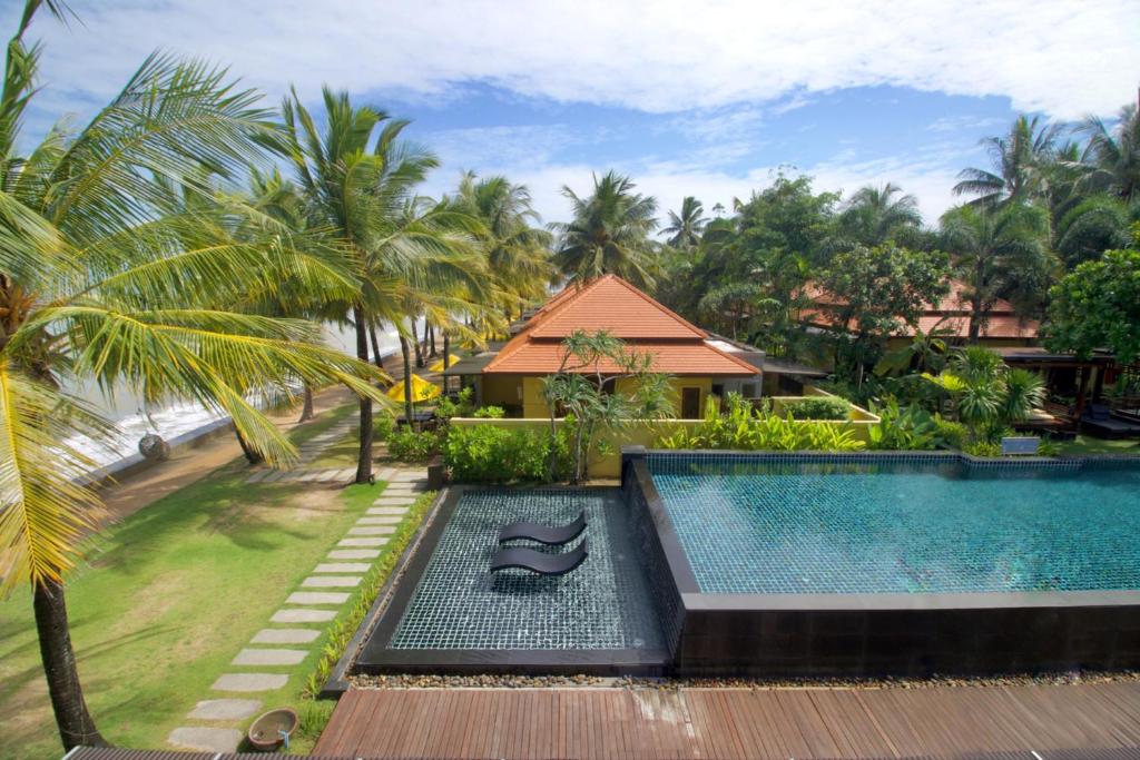 Bazén v ubytování Chongfah Resort Khao Lak - SHA Extra Plus nebo v jeho okolí