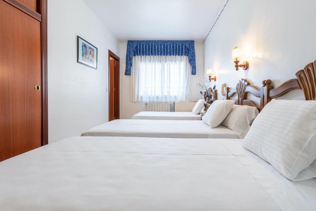 Hotel Canadá - Triple Room