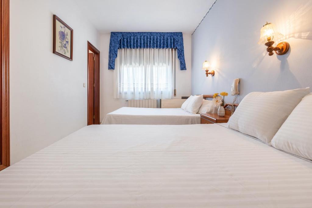 Hotel Canadá - Family Double Room