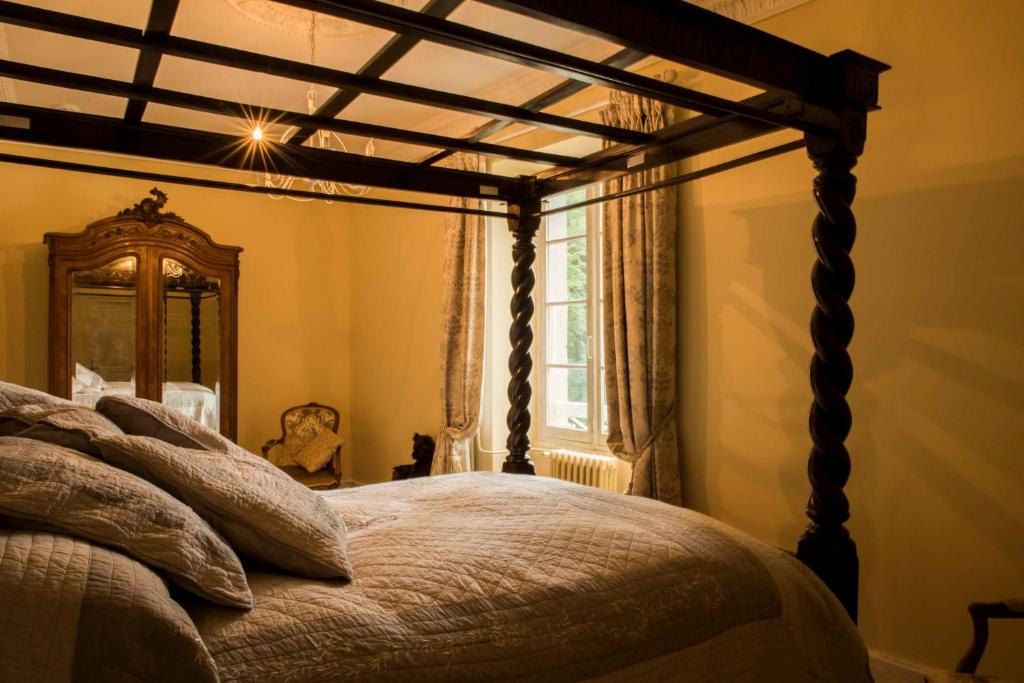 Château de Valette - Deluxe Double Room With Bath