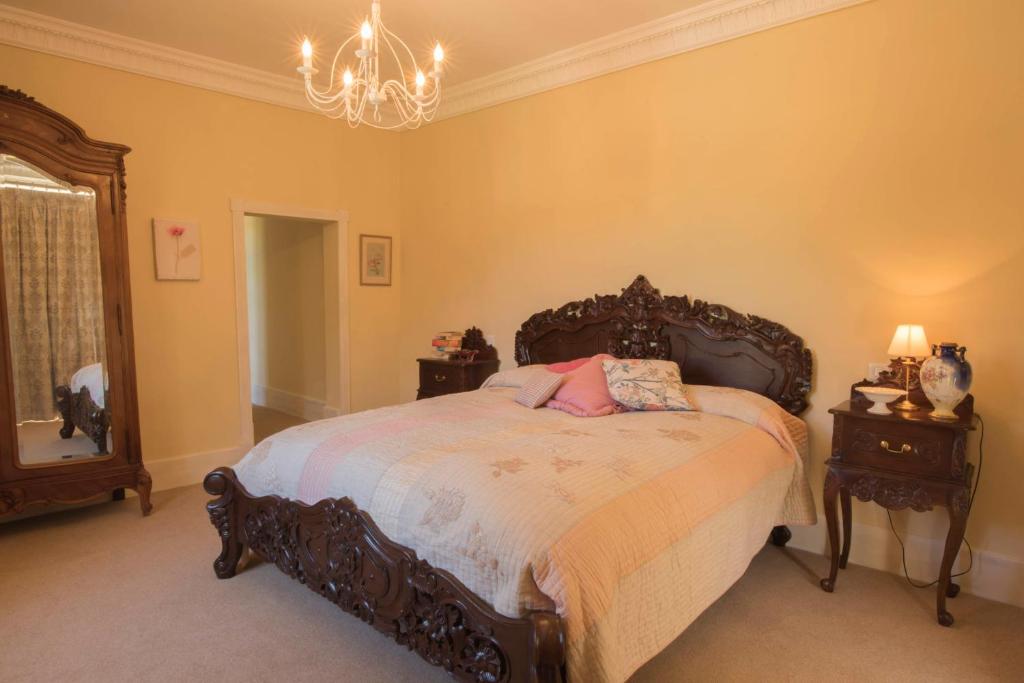 Château de Valette - Deluxe Double Room With Bath