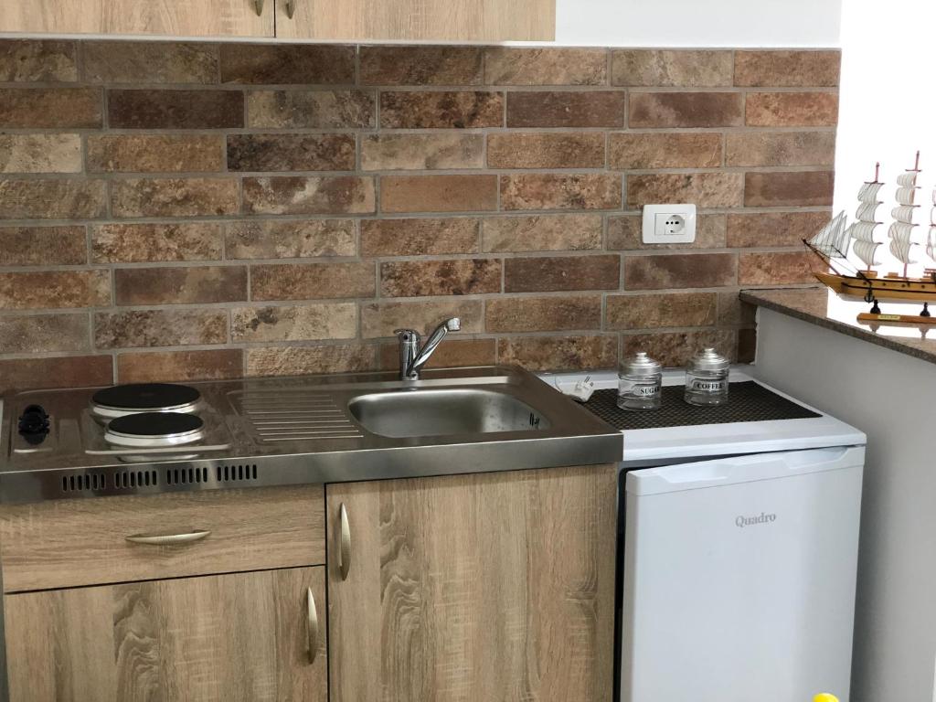 Kuchyň nebo kuchyňský kout v ubytování Stanovic Bungalow