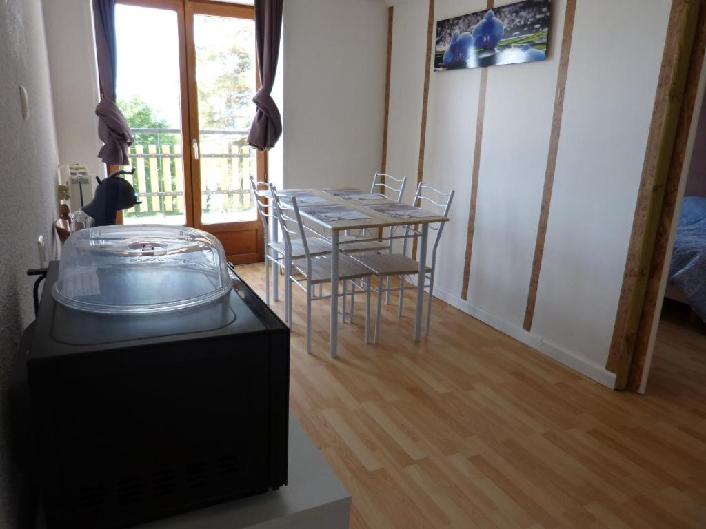 Fotografie z fotogalerie ubytování Le Chalet v destinaci Antrenas