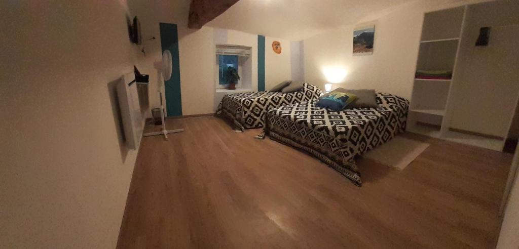ESCALE REUNIONNAISE - Driepersoonskamer Met Eigen Badkamer