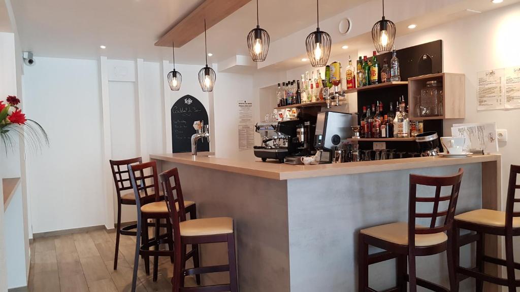 Lounge nebo bar v ubytování Le Chabi