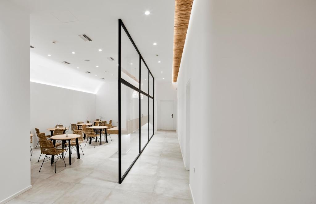 Restauracja lub miejsce do jedzenia w obiekcie Arco Solium Suites