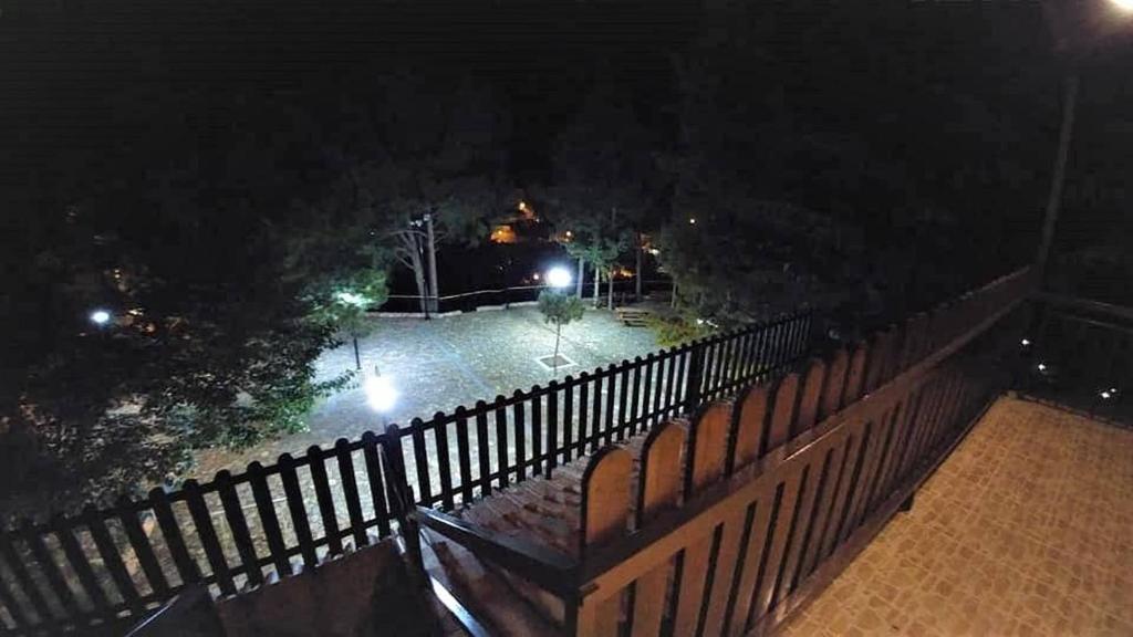 Balkón nebo terasa v ubytování Perneia Rooms