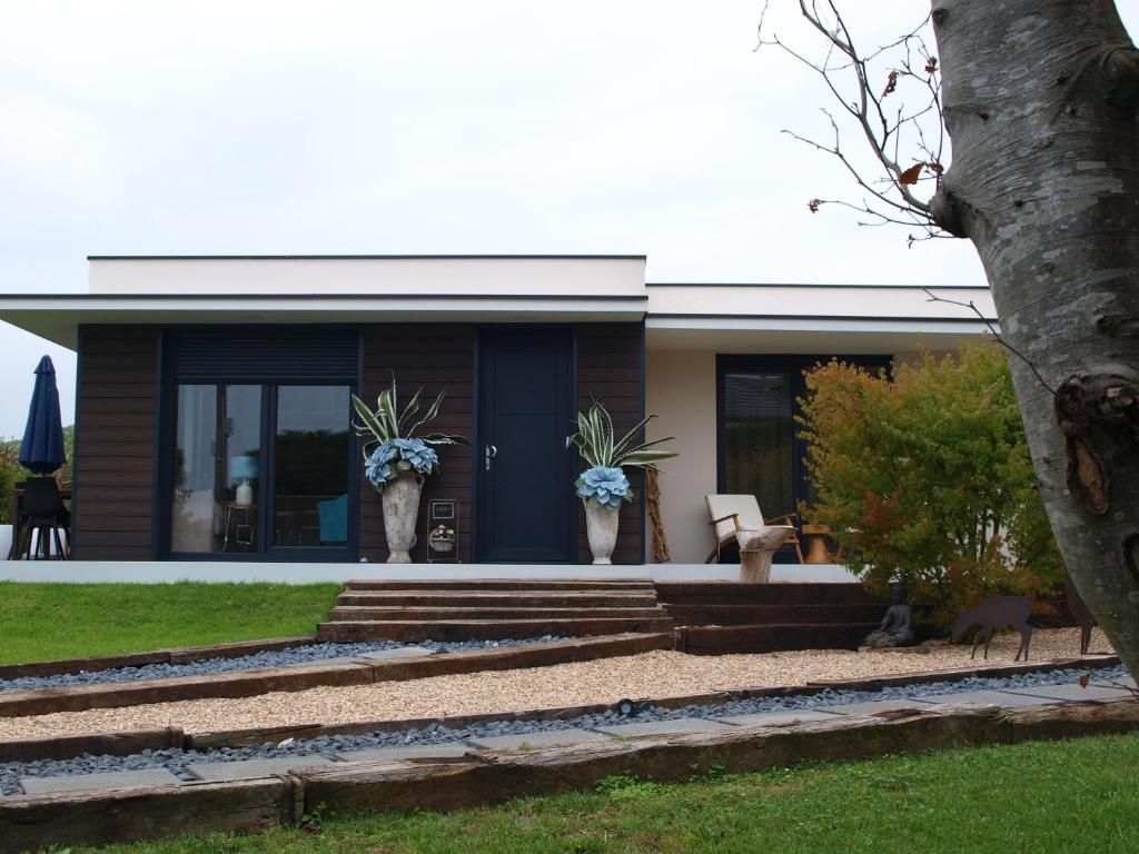 Ogród w obiekcie Norte de Santillana Villas - Apartamentos