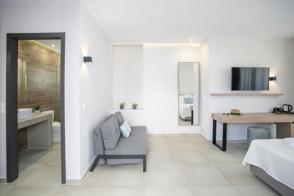 TV a/nebo společenská místnost v ubytování Ellin Hotel & Spa