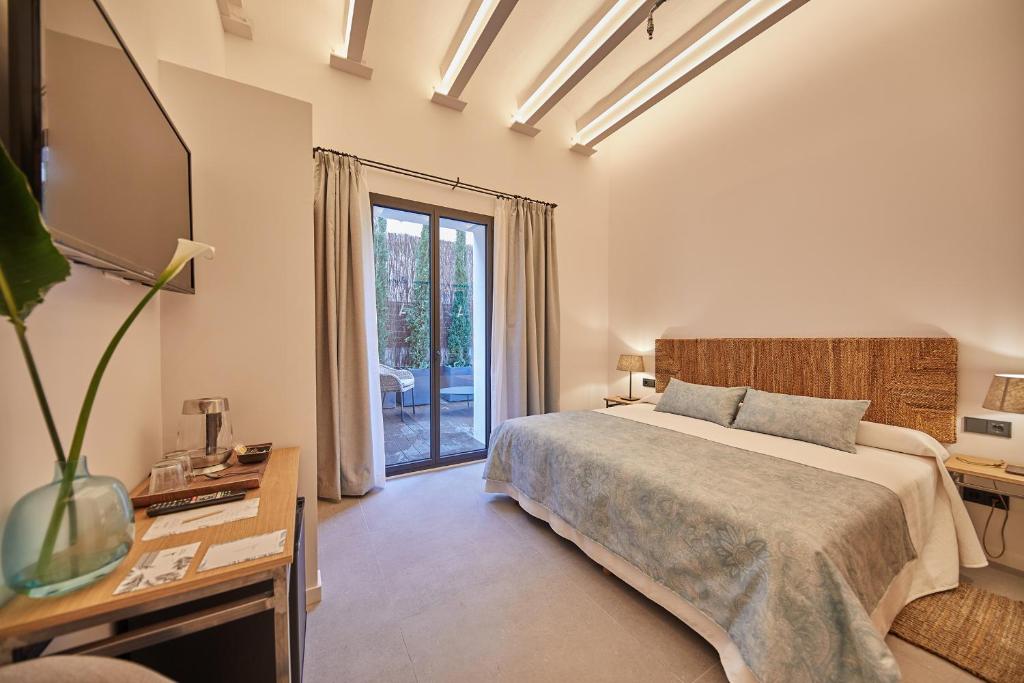 
Double Room with Terrace
