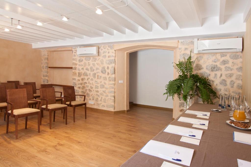 Гостиная зона в Hoposa Costa D'or - Adults Only