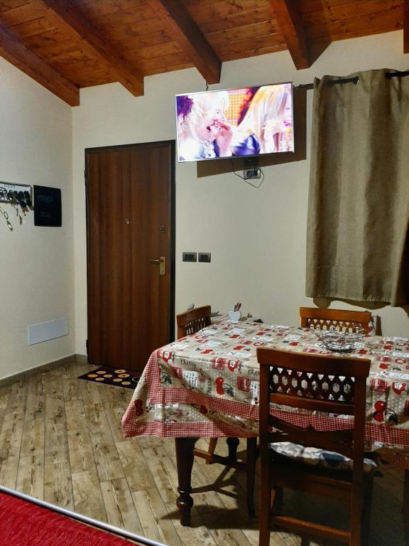 CASA ANGY a Iglesias - Grazioso Appartamento con Giardino