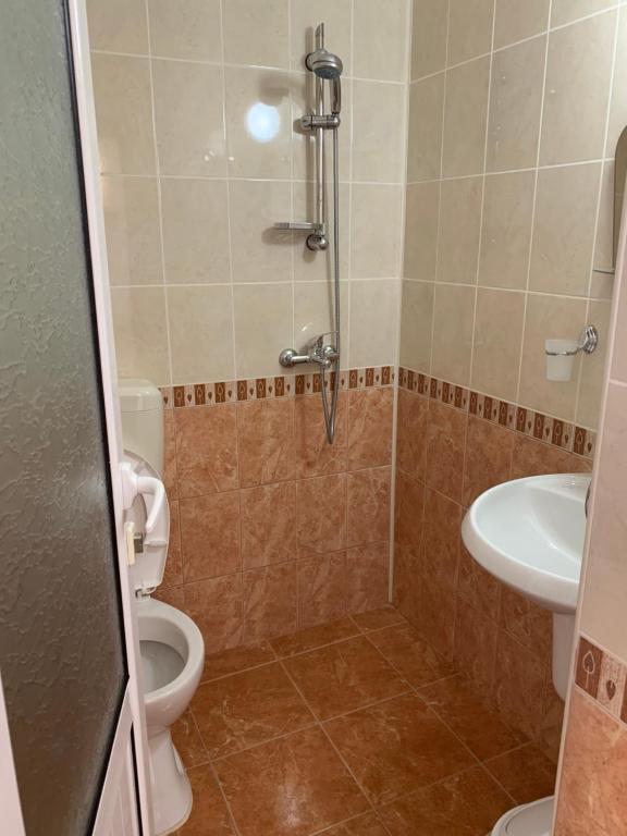 A bathroom at Lilia Guest House