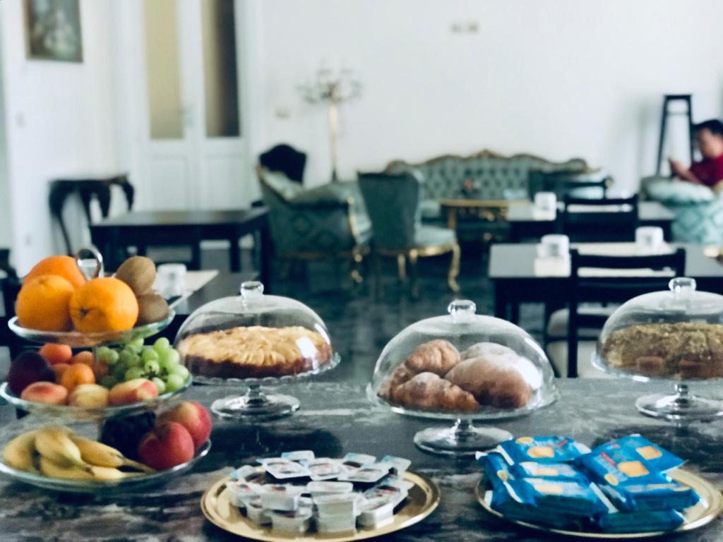 Jedlo v ubytovaní bed & breakfast alebo blízkom okolí