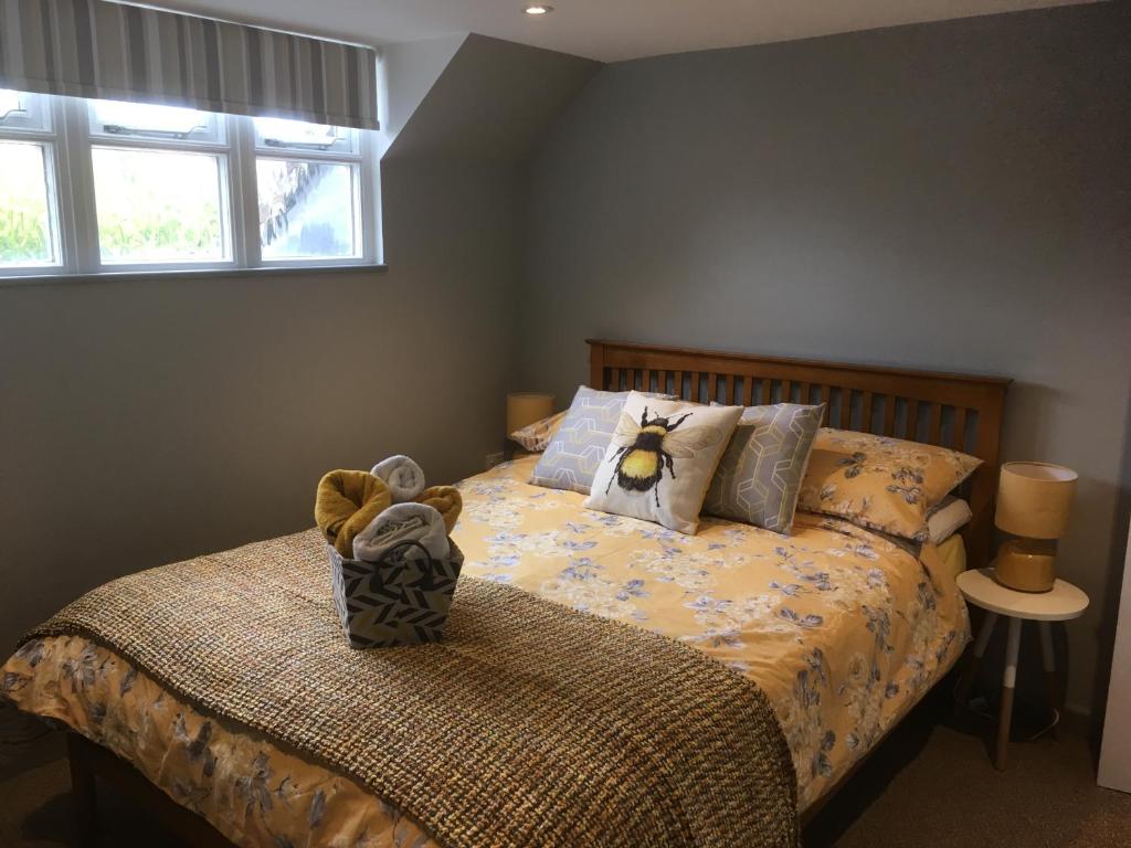 Postel nebo postele na pokoji v ubytování Lodbourne House B&B