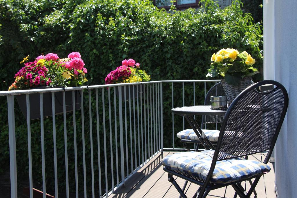 Ferienwohnungen Vulkaneifel - Apartment With Balcony