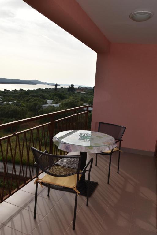 Balkón nebo terasa v ubytování Apartmani Bošana