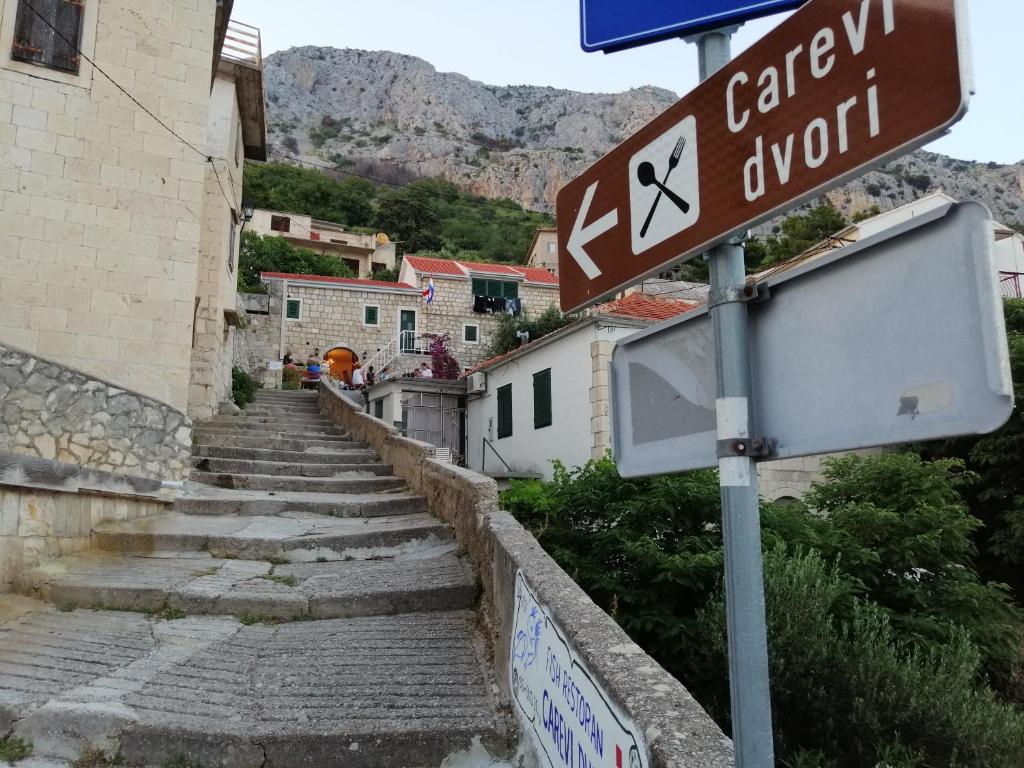 Výhľad na hory alebo výhľad na hory priamo z dovolenkového domu