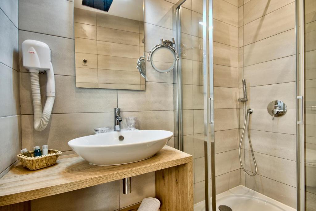 Koupelna v ubytování The Suites – Piazza Kirkop